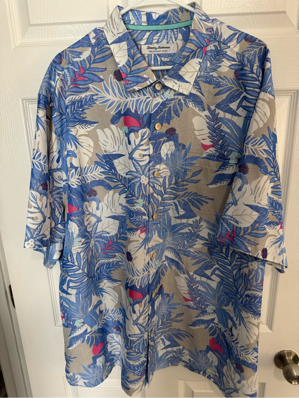 Tommy Bahama Blue Beige White Tropical Camp Shirt with Pink Accents Size 2XLB
